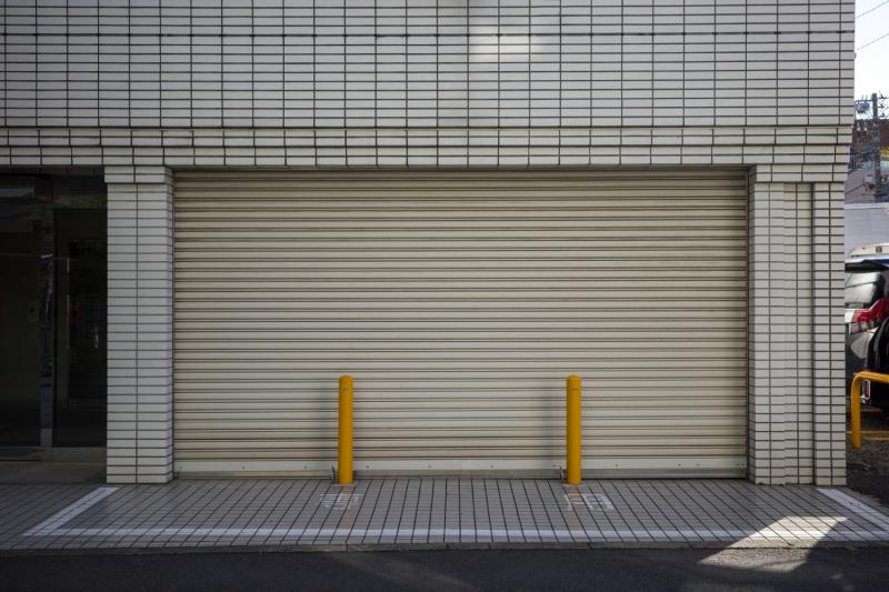 Montagem de Porta de Enrolar Automática: Guia Completo